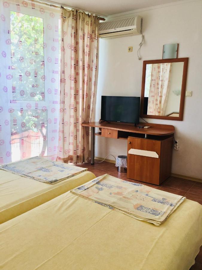 Hotel Sofia Beach Nesebar Bagian luar foto