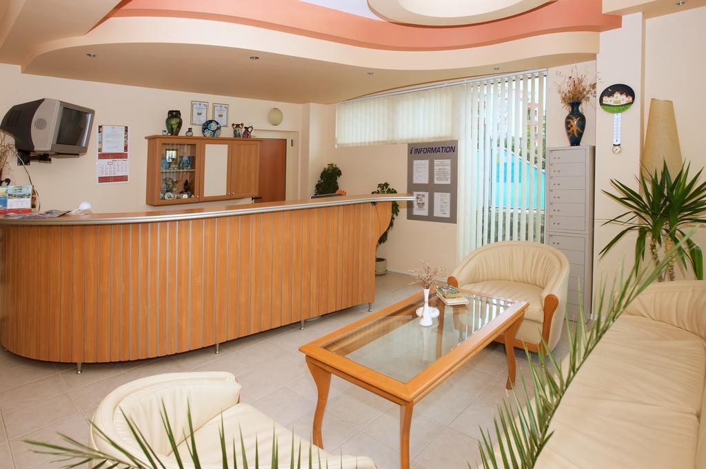 Hotel Sofia Beach Nesebar Bagian luar foto