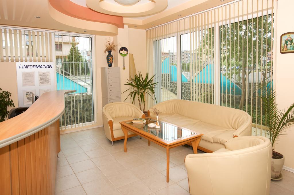 Hotel Sofia Beach Nesebar Bagian luar foto