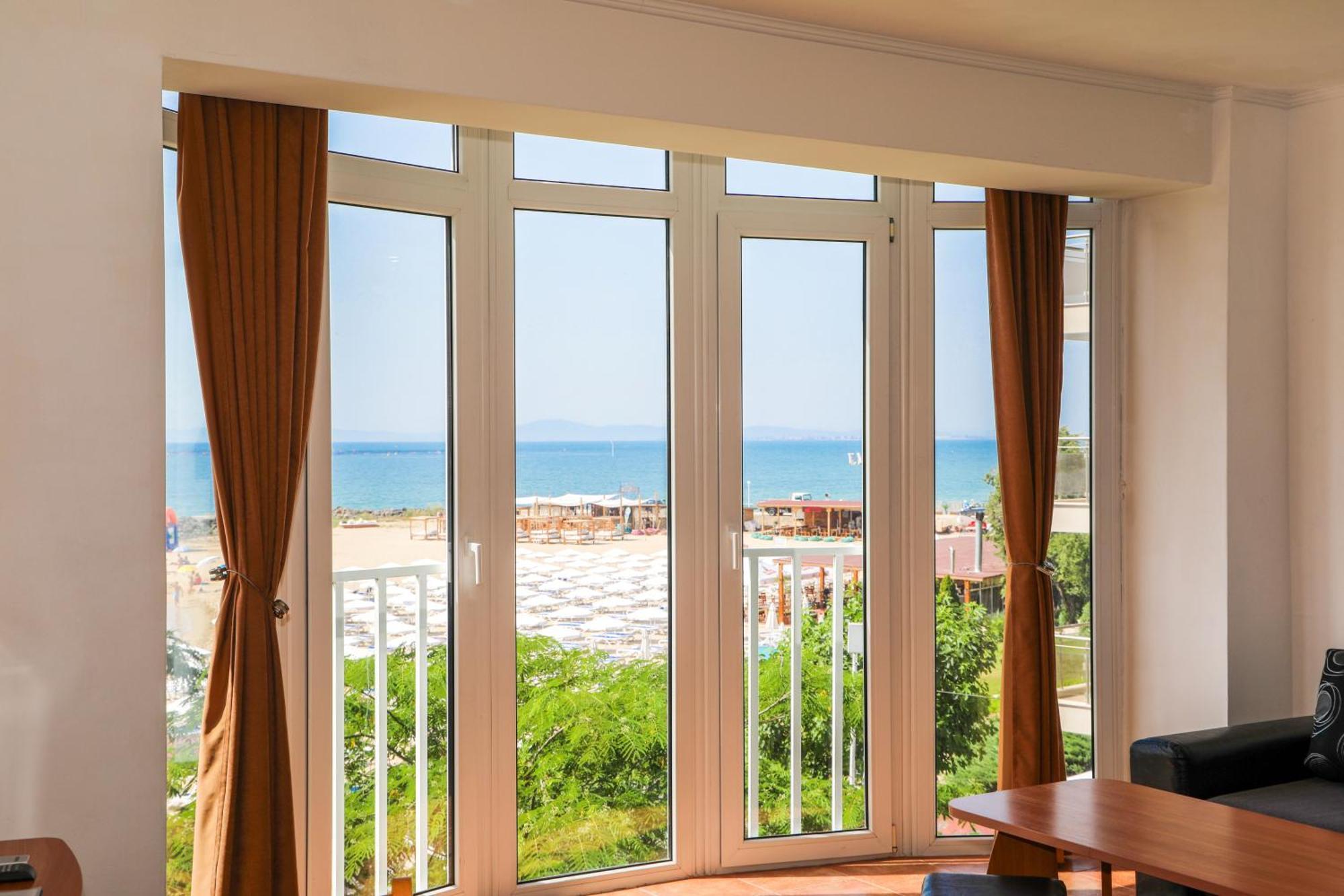 Hotel Sofia Beach Nesebar Bagian luar foto
