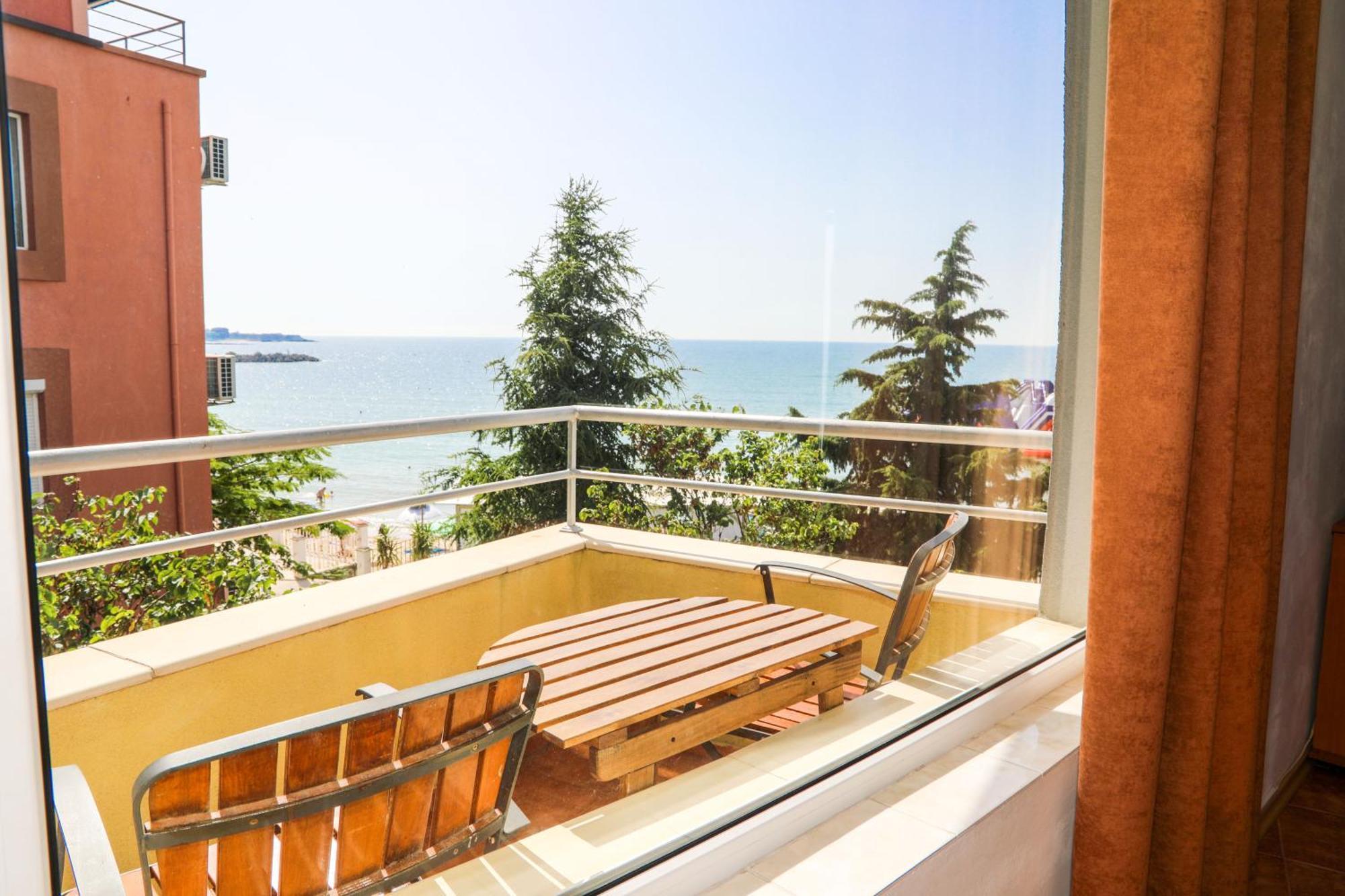 Hotel Sofia Beach Nesebar Bagian luar foto