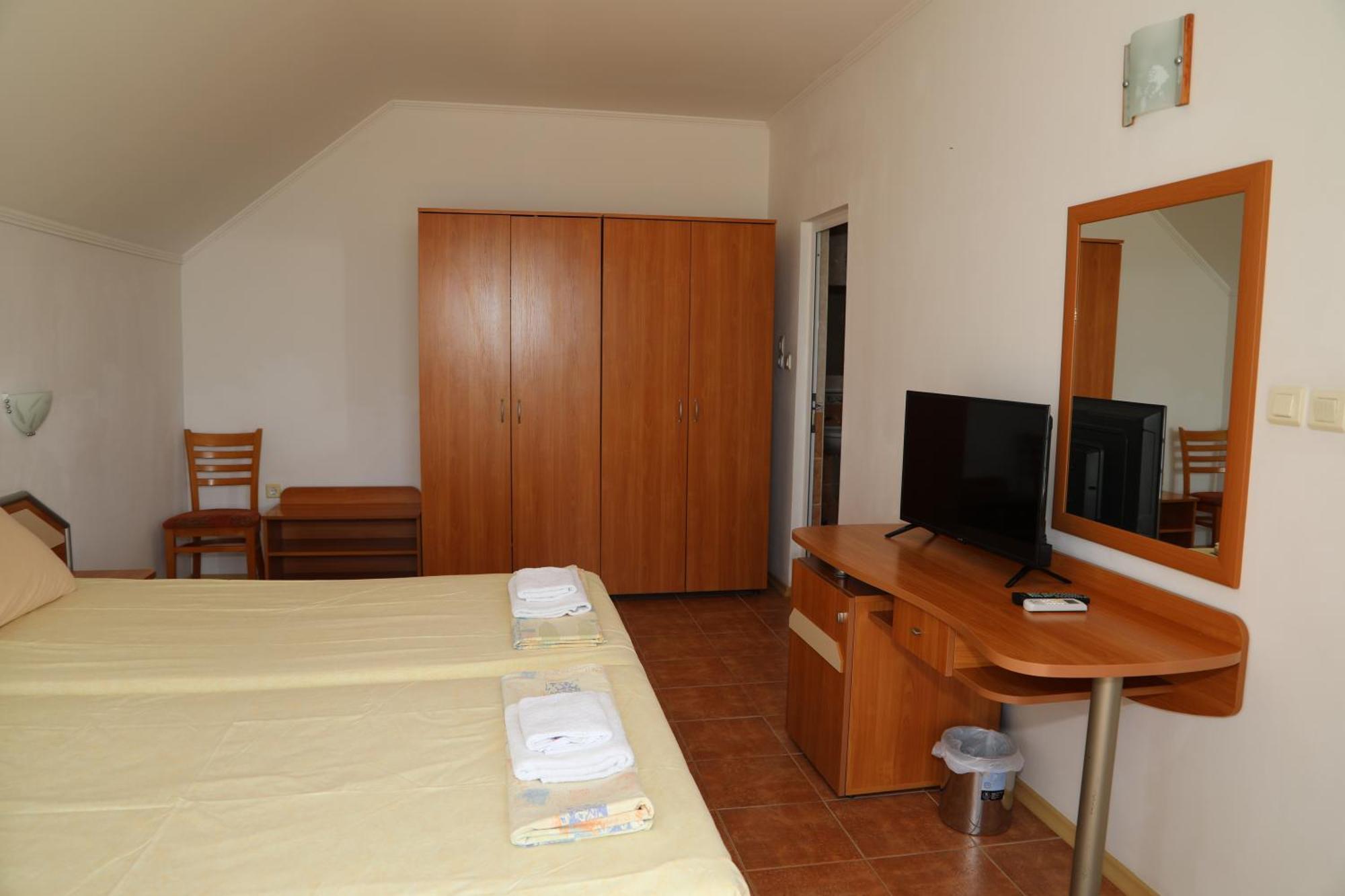 Hotel Sofia Beach Nesebar Bagian luar foto