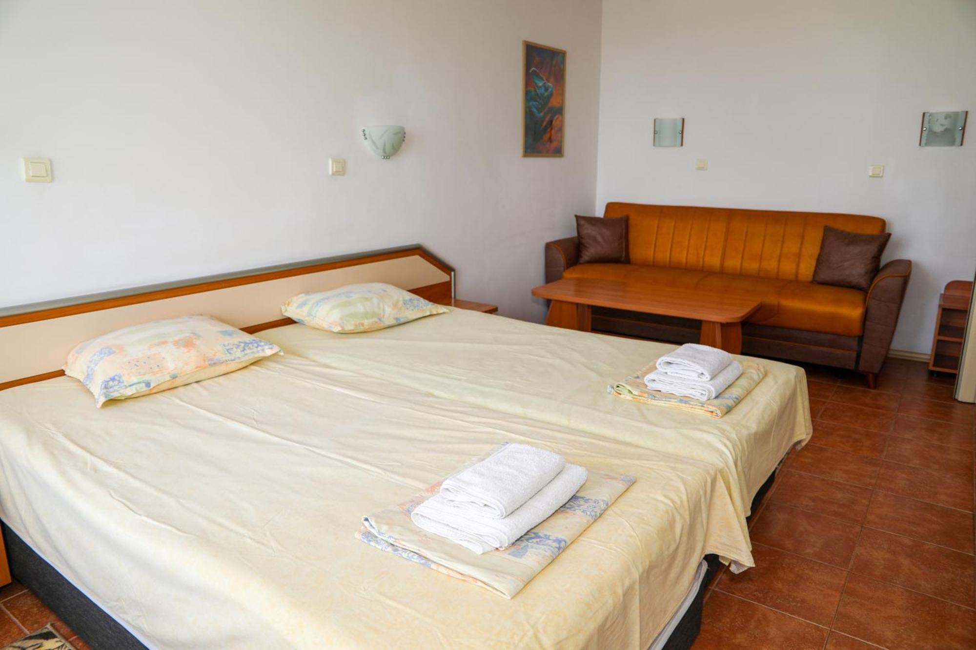 Hotel Sofia Beach Nesebar Bagian luar foto