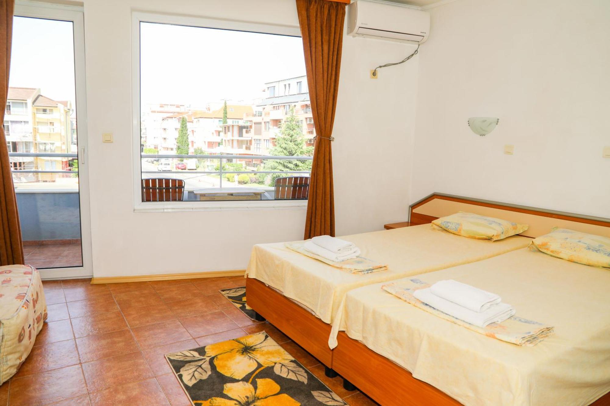 Hotel Sofia Beach Nesebar Bagian luar foto