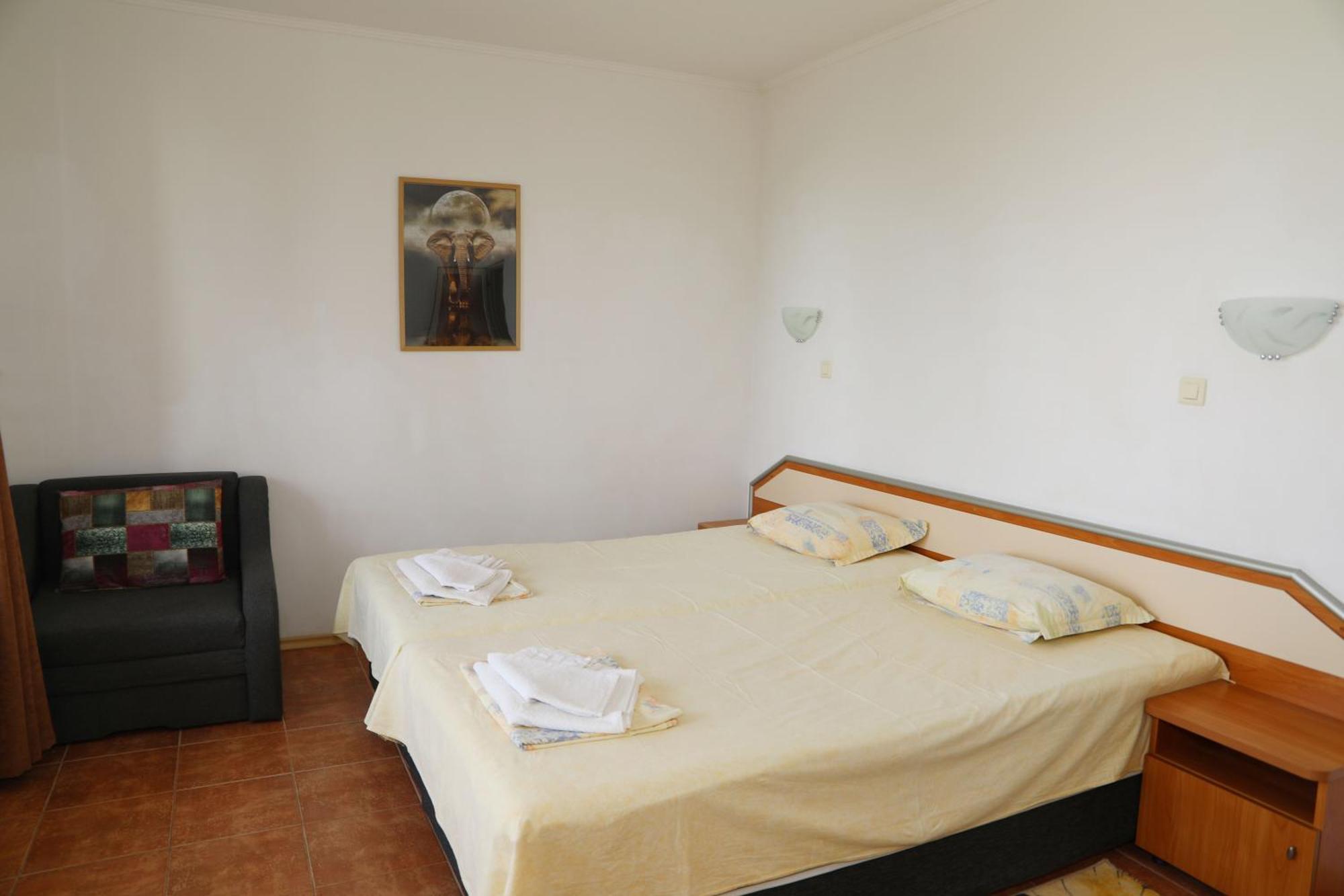 Hotel Sofia Beach Nesebar Bagian luar foto