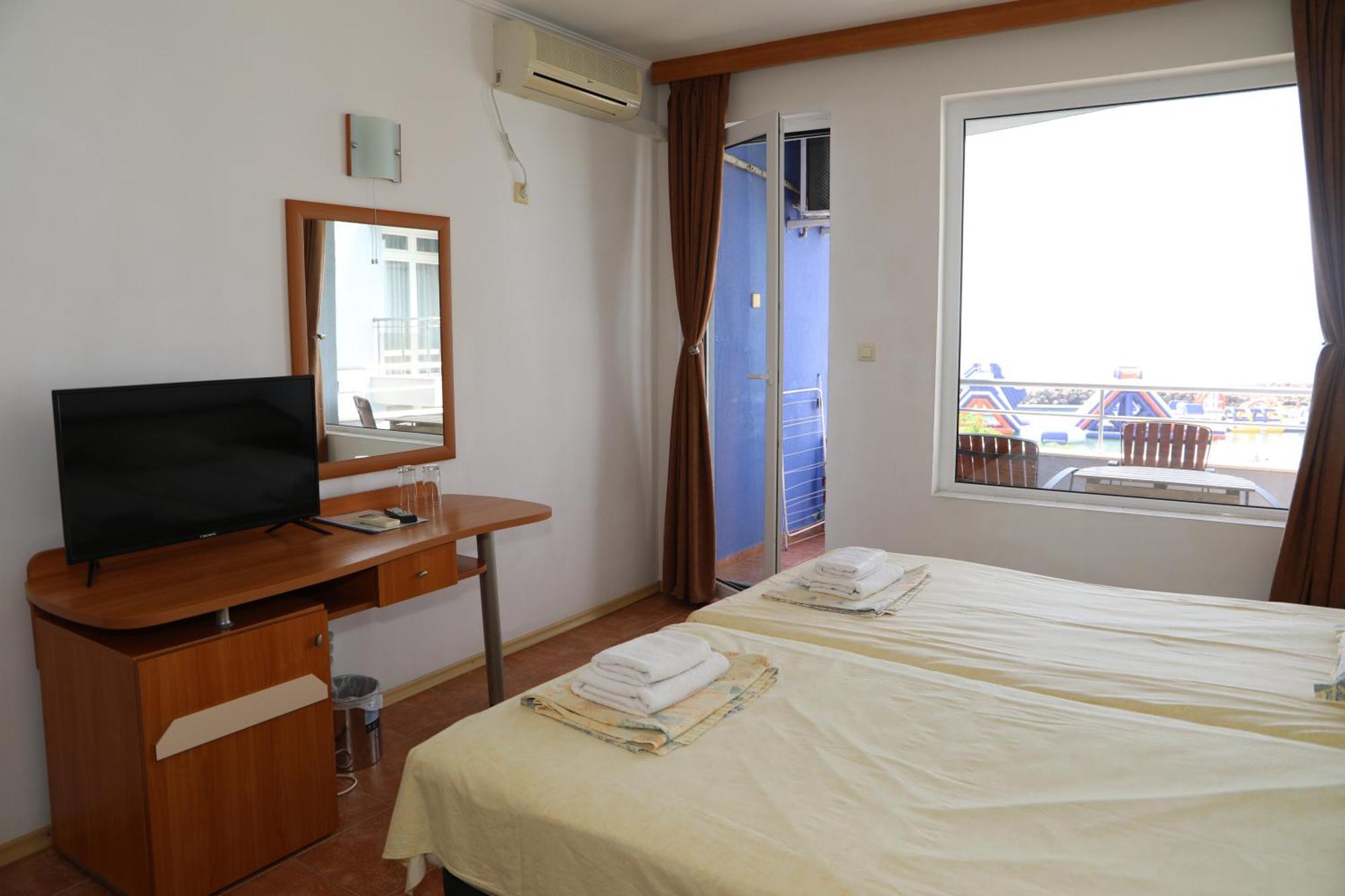Hotel Sofia Beach Nesebar Bagian luar foto